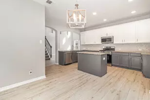 9915 Sterling Village Dr, Rosharon, TX 77583 - Photo 13