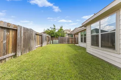 21380 Kings Guild Lane, Kingwood, TX 77339 - Photo 25