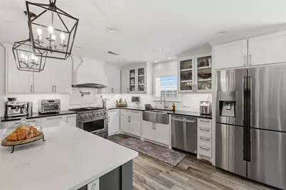 6726 Cindy Lane, Houston, TX 77008 - Photo 11