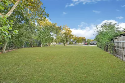 1406 Lawrence Avenue, Pasadena, TX 77506 - Photo 11