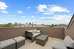 5602 Blossom St, Houston, TX 77007 - Photo 3