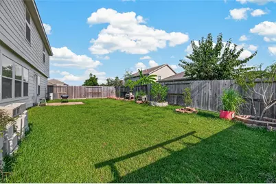 12051 Christophers Walk Court, Houston, TX 77089 - Photo 33