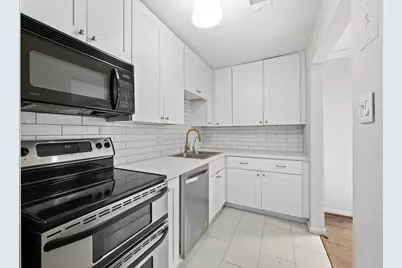 4018 Blue Bonnet Boulevard #A, Houston, TX 77025 - Photo 17