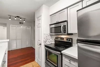 12550 Whittington Drive #704, Houston, TX 77077 - Photo 9