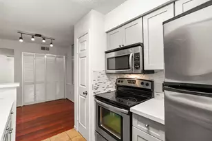 12550 Whittington Dr, Houston, TX 77077 - Photo 9