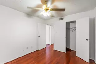 12550 Whittington Dr, Houston, TX 77077 - Photo 11