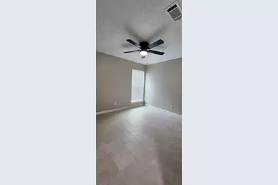 128 Lasso Street, Angleton, TX 77515 - Photo 21