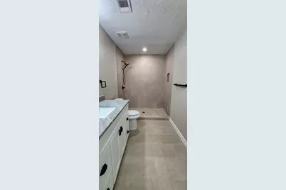 128 Lasso Street, Angleton, TX 77515 - Photo 17