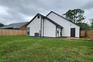 128 Lasso St, Angleton, TX 77515 - Photo 27