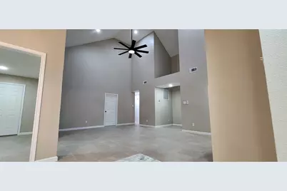 128 Lasso Street, Angleton, TX 77515 - Photo 9