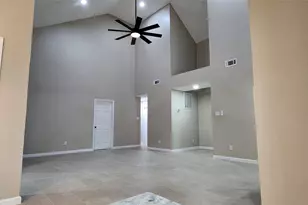 128 Lasso St, Angleton, TX 77515 - Photo 9