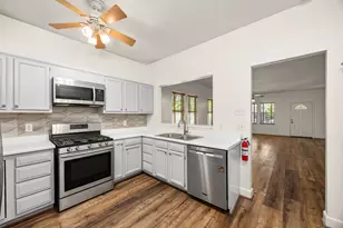 1912 Shearn St, Houston, TX 77007 - Photo 13