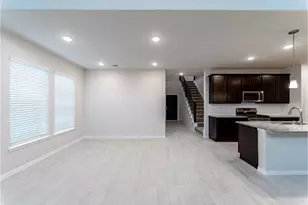 2818 Blue Iolite Dr, Iowa Colony, TX 77583 - Photo 5