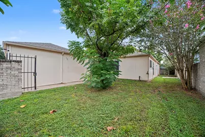 11906 N Fairhollow Lane, Houston, TX 77043 - Photo 17