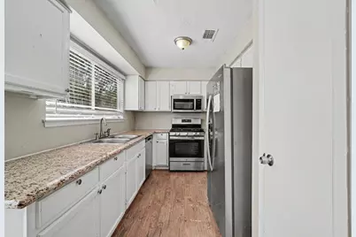11906 N Fairhollow Lane, Houston, TX 77043 - Photo 7