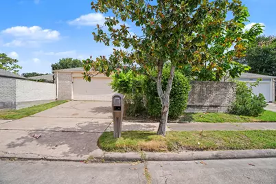 11906 N Fairhollow Lane, Houston, TX 77043 - Photo 1