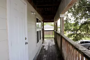 219 W 5th St, Kemah, TX 77565 - Photo 9