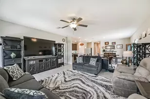 2501 Staplewood Spgs Dr, Pearland, TX 77089 - Photo 19