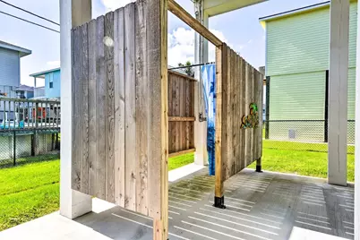 4022 Fort Bend Drive, Galveston, TX 77554 - Photo 15