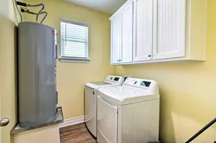 4022 Fort Bend Dr, Galveston, TX 77554 - Photo 13