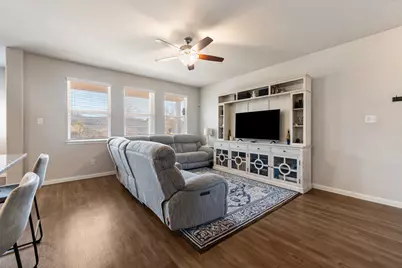 992 Crossing Drive, Bryan, TX 77803 - Photo 7