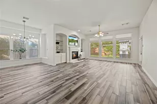 8311 Brighton Lake Ln, Houston, TX 77095 - Photo 9