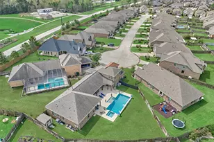 7402 Bethpage Ln, Spring, TX 77389 - Photo 9