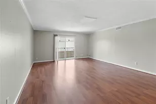 1901 S Voss Rd, Houston, TX 77057 - Photo 5