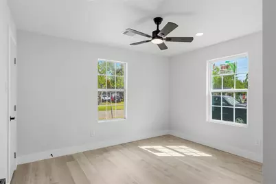 300 Hafer St, Baytown, TX 77520 - Photo 13
