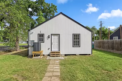 300 Hafer St, Baytown, TX 77520 - Photo 5