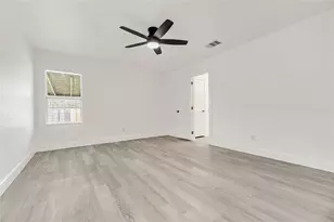 1108 Cottage Grove Cir, Bryan, TX 77801 - Photo 5