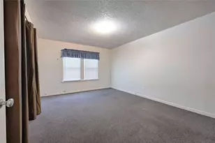122 Avenue E, Shiner, TX 77984 - Photo 21