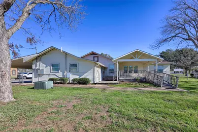 122 Ave E, Shiner, TX 77984 - Photo 35
