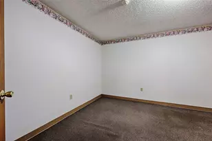 122 Avenue E, Shiner, TX 77984 - Photo 13