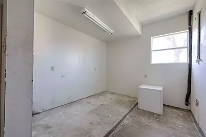 122 Ave E, Shiner, TX 77984 - Photo 33