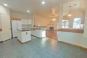 42 Tranquil Glade Pl, The Woodlands, TX 77381 - Photo 5