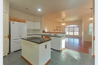 42 Tranquil Glade Place, The Woodlands, TX 77381 - Photo 7