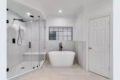 2525 Nantucket Drive #8, Houston, TX 77057 - Photo 31