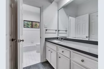 2525 Nantucket Drive #8, Houston, TX 77057 - Photo 17