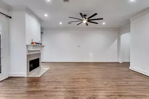 2525 Nantucket Dr, Houston, TX 77057 - Photo 9