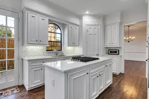 2525 Nantucket Dr, Houston, TX 77057 - Photo 13