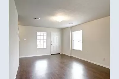 5627 Post Oak Manor Drive, Houston, TX 77085 - Photo 5