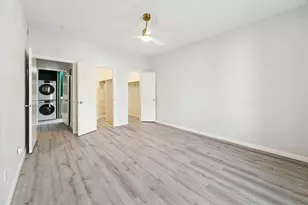 2475 Underwood St, Houston, TX 77030 - Photo 9