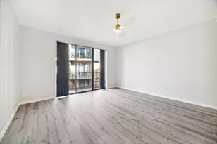 2475 Underwood St, Houston, TX 77030 - Photo 5