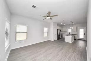 7711 Longmire Rd, Conroe, TX 77304 - Photo 15