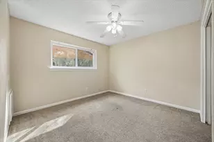 15814 Stonehaven Dr, Houston, TX 77059 - Photo 9