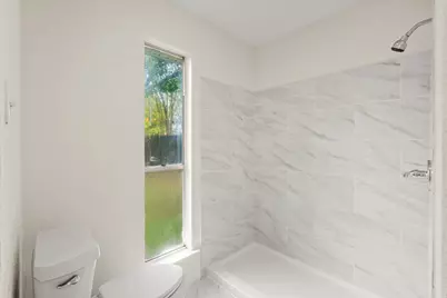 12831 Newberry Street, Sugar Land, TX 77478 - Photo 17