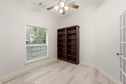 58 N Scribewood Circle, The Woodlands, TX 77382 - Photo 13