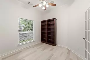 58 N Scribewood Cir, The Woodlands, TX 77382 - Photo 13
