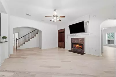 58 N Scribewood Circle, The Woodlands, TX 77382 - Photo 7